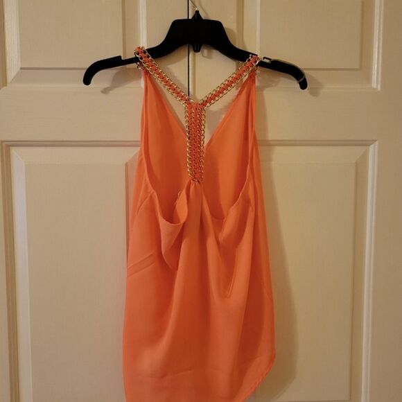 Pastel sleeveless top with gold braided strap in back - Picture 2 of 6